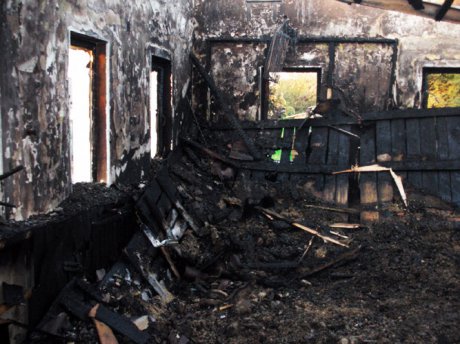 В Енакиево сгорел молитвенный дом адвентистов седьмого дня